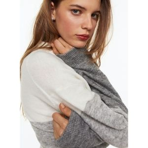 H&M Light Gray Knit Sweater